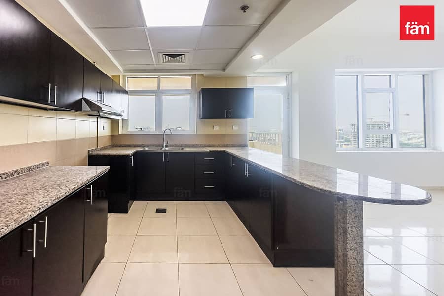 Vacant | Chiller Free | Ready For Move In - Image 6