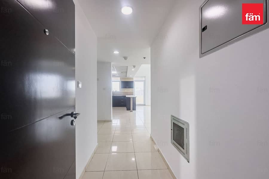 Vacant | Chiller Free | Ready For Move In - Image 15