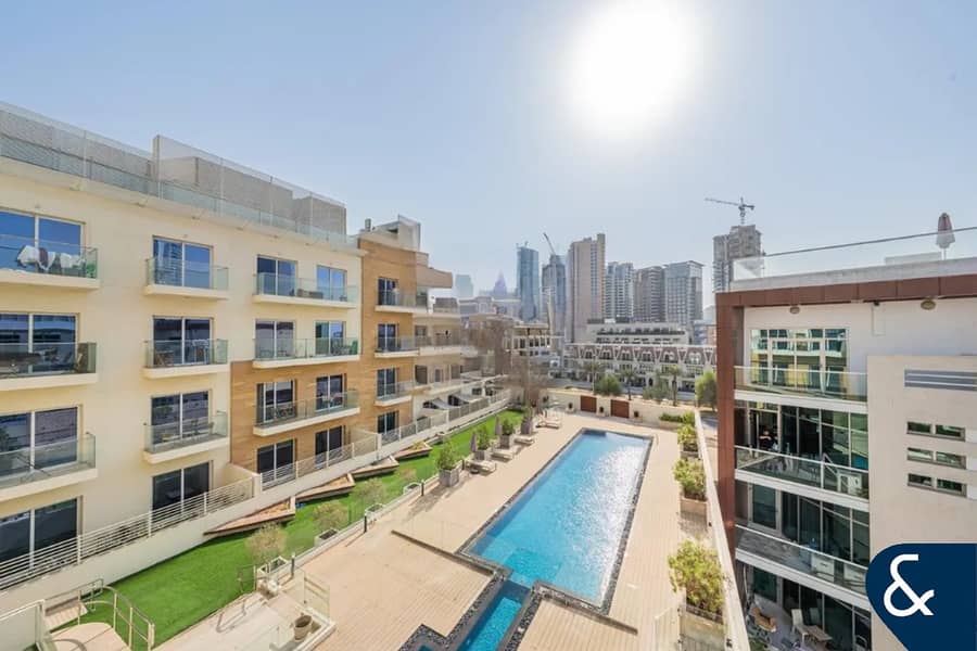 Vacant On Transfer | Pool View | Furnished - Image 6