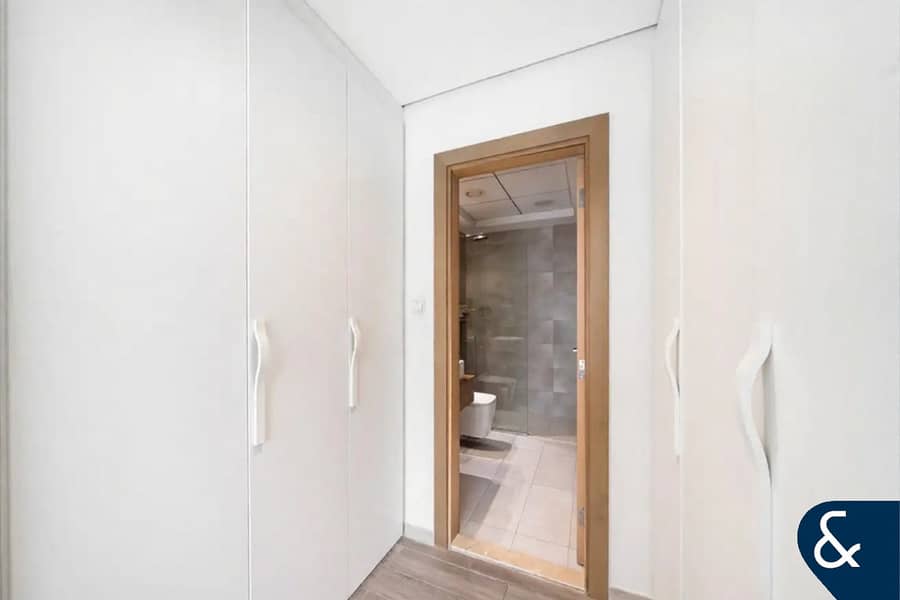 Vacant On Transfer | Pool View | Furnished - Image 8