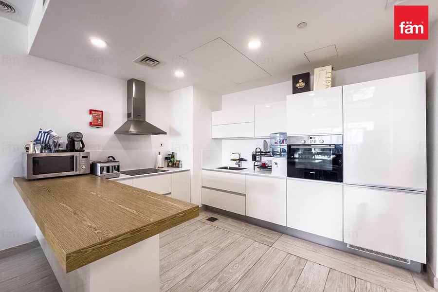 Spacious /Close To Kent College (Rugby School)