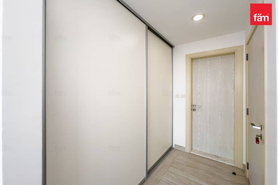 Spacious /Close To Kent College (Rugby School) - Image 9