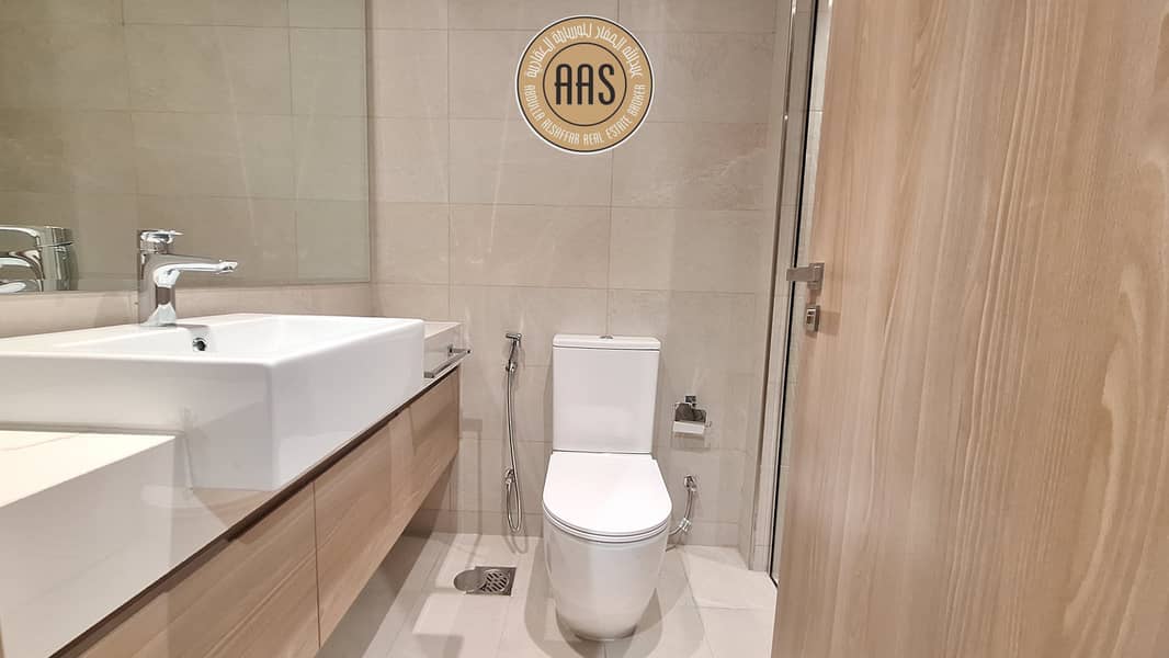 Brand New Ready To Move Studio Flat Available With Chiller free