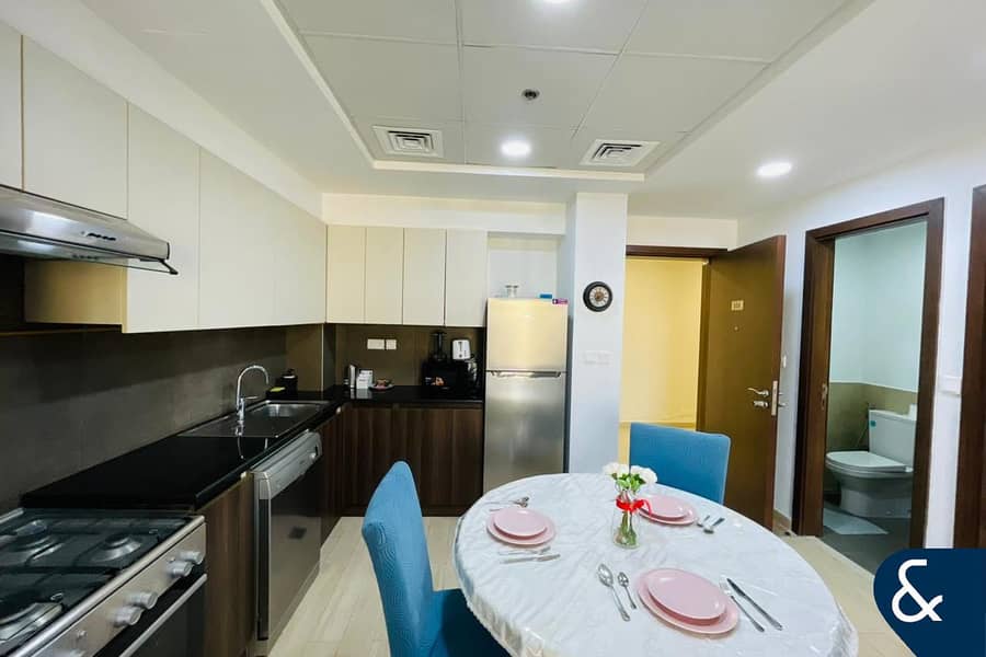 VACANT | Furnished | 1 Bedroom | Great Views - Image 10