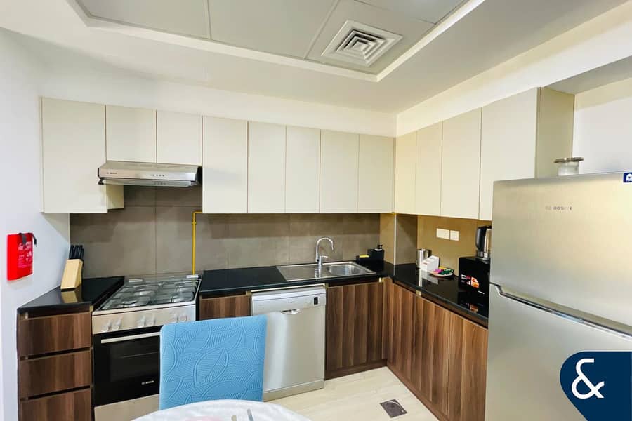 VACANT | Furnished | 1 Bedroom | Great Views - Image 15