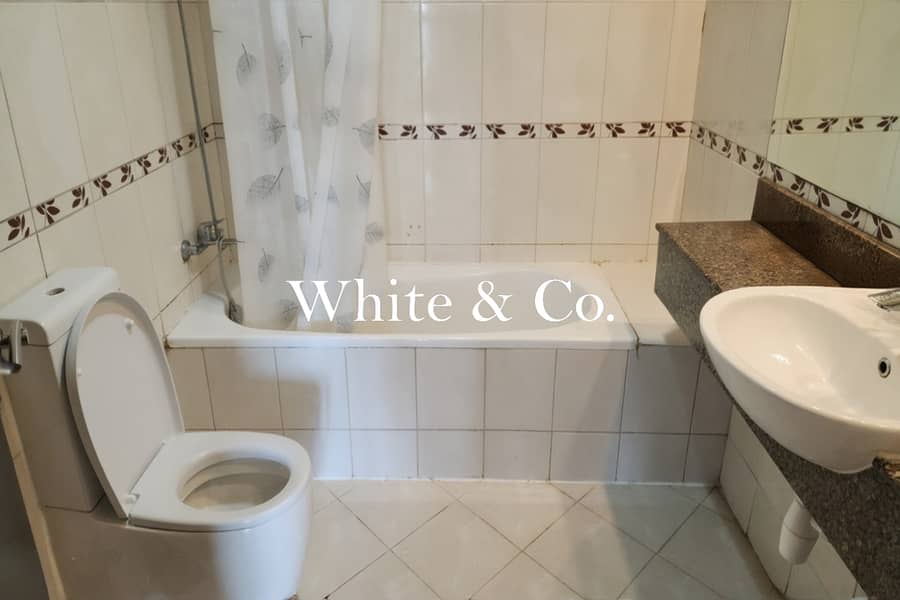 Lake View Facing | Vastu | Vacant Soon - Image 7