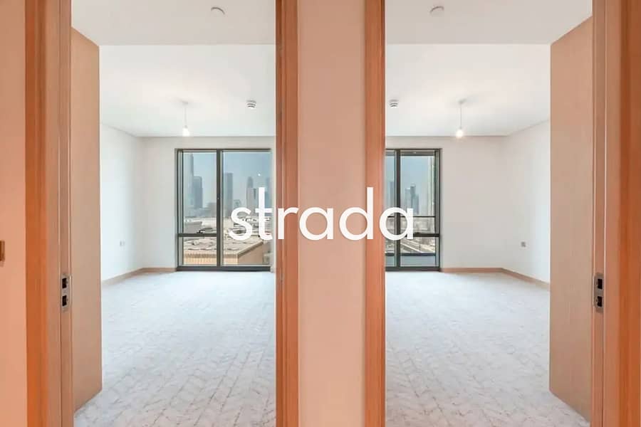 Direct Mall Access | Burj Khalifa View | Vacant - Image 14