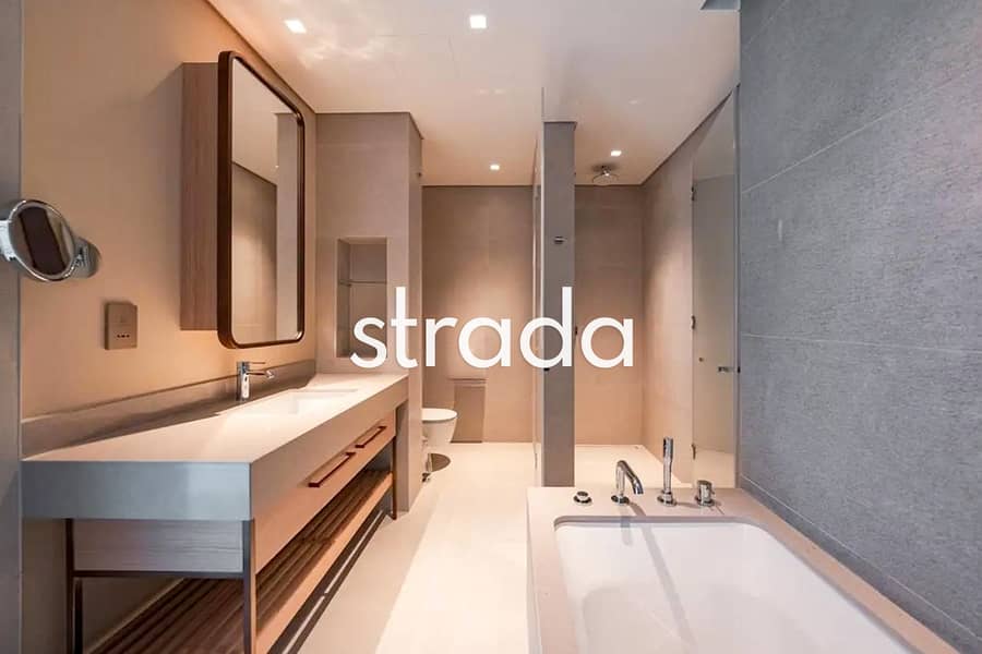 Direct Mall Access | Burj Khalifa View | Vacant - Image 18