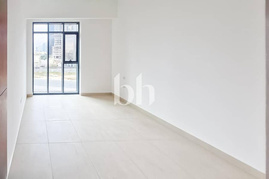 Chiller Free | Large Balcony | Corner Unit