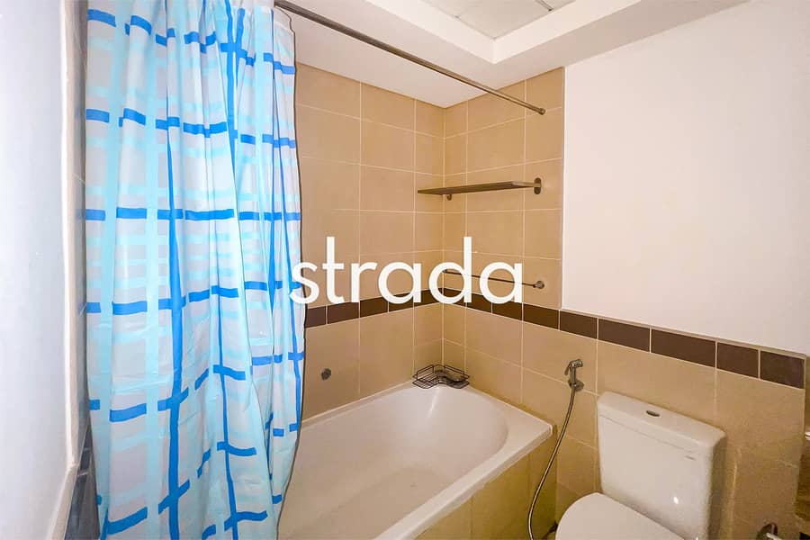 Corner unit | High floor | Investment - Image 9