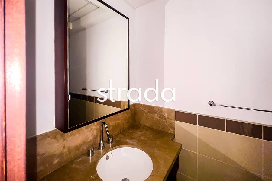 Corner unit | High floor | Investment - Image 10