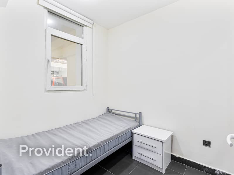 Furnished | Vacant | Huge Garden | Premium Villa - Image 22