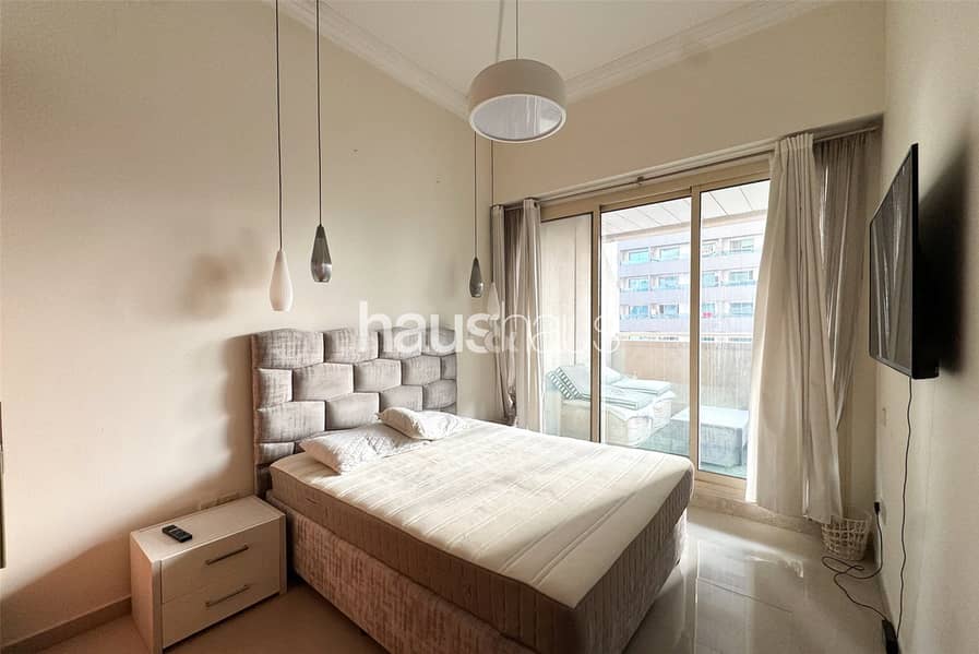 Balcony | Close To Metro | Vacent