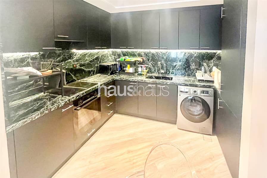 Upgraded | Fully Furnished | Large Studio