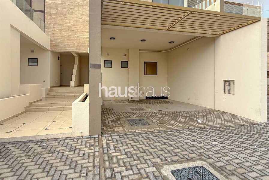 Fully Furnished | Gated Community | Vacant - Image 17