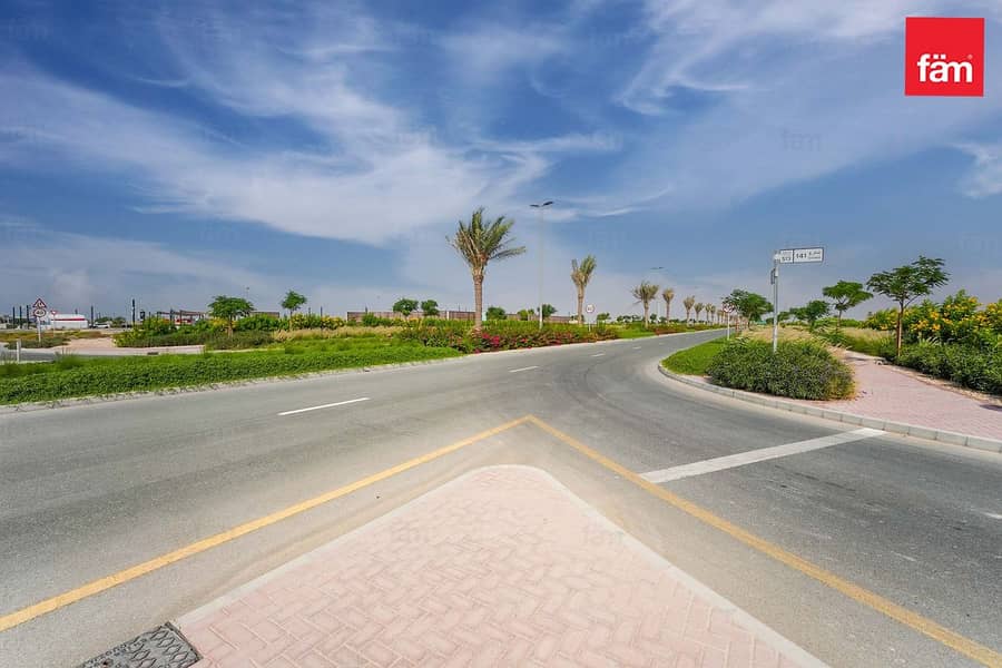 Single Row | Easy Access | Prime Location - Image 6