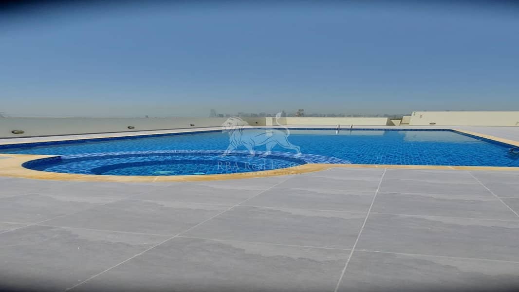 Large 2 BR Opposite Park Attractive Price - Image 11