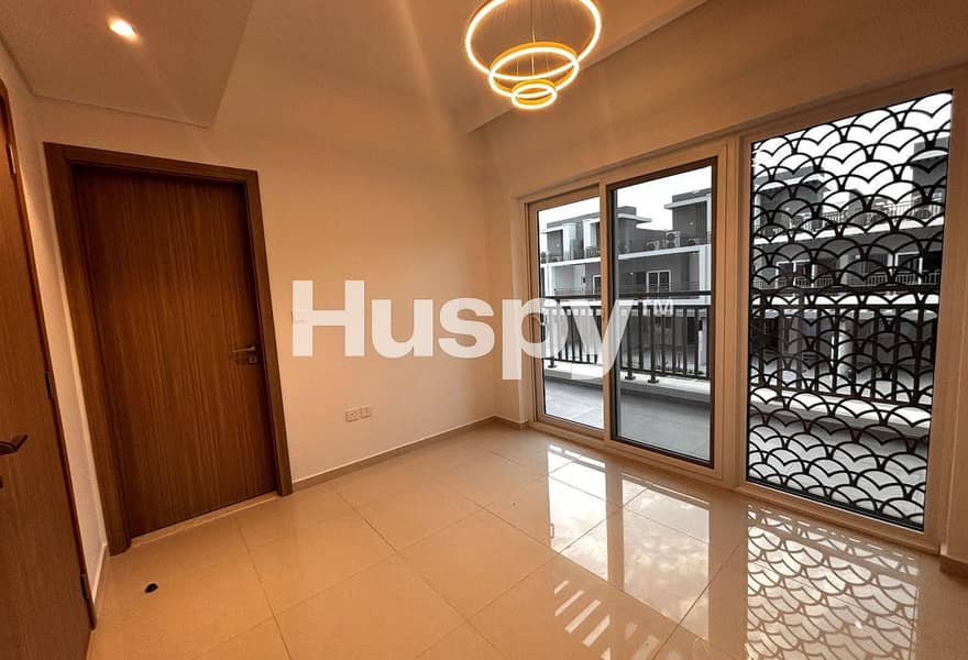 Single Row | Brand New | Closed Kitchen - Image 10