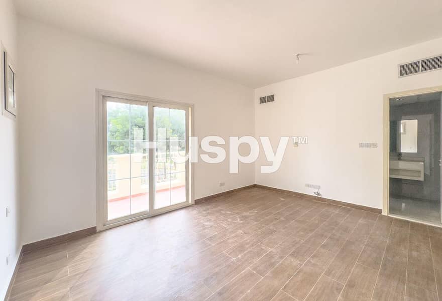 Upgraded | Vacant | Open Layout