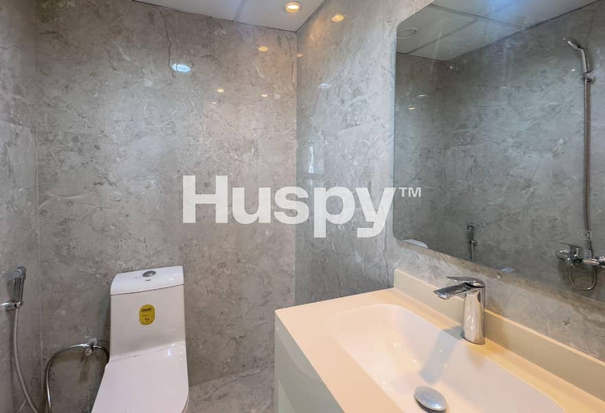 Upgraded | Vacant | Open Layout - Image 7