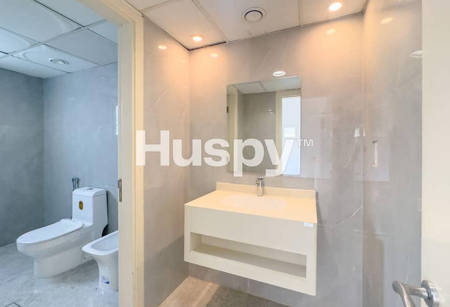 Upgraded | Vacant | Open Layout - Image 10