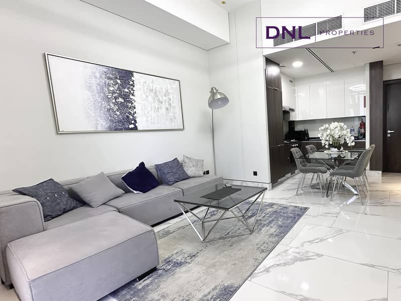 FULLY FURNISHED | DIRECT CANAL VIEW | SPACIOUS