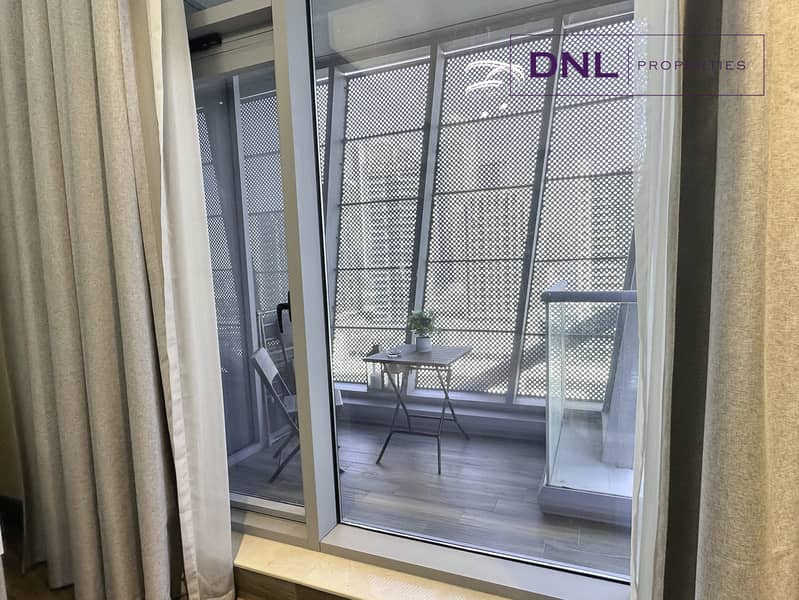 FULLY FURNISHED | DIRECT CANAL VIEW | SPACIOUS - Image 7