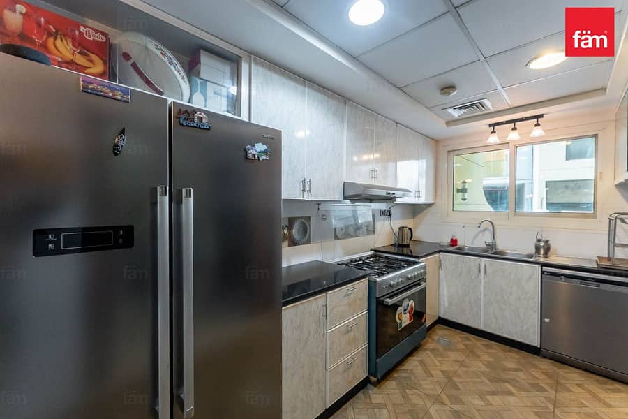 Biggest Plot | G+2 +Basment+Roof | 5080 SQFT Bua