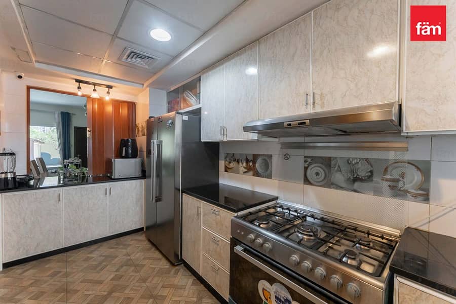 Biggest Plot | G+2 +Basment+Roof | 5080 SQFT Bua - Image 6