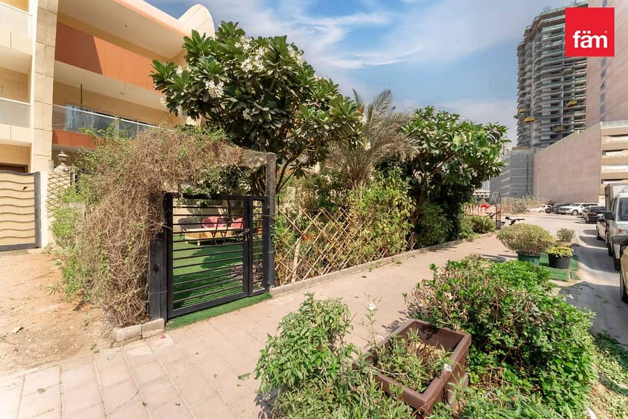 Biggest Plot | G+2 +Basment+Roof | 5080 SQFT Bua - Image 18