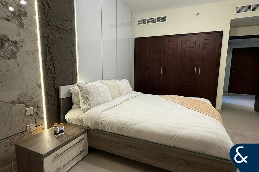 Upgraded | Vacant Now | Prime Location - Image 13