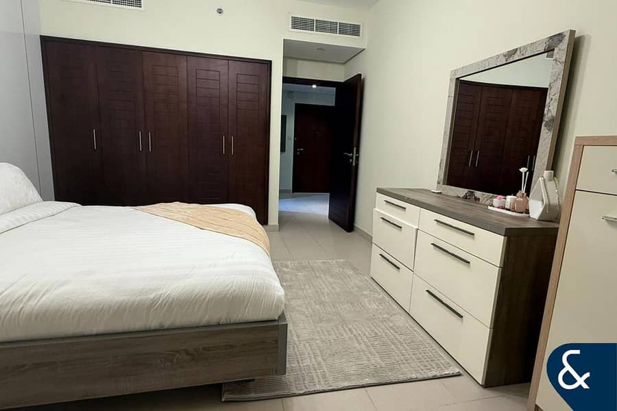 Upgraded | Vacant Now | Prime Location - Image 14