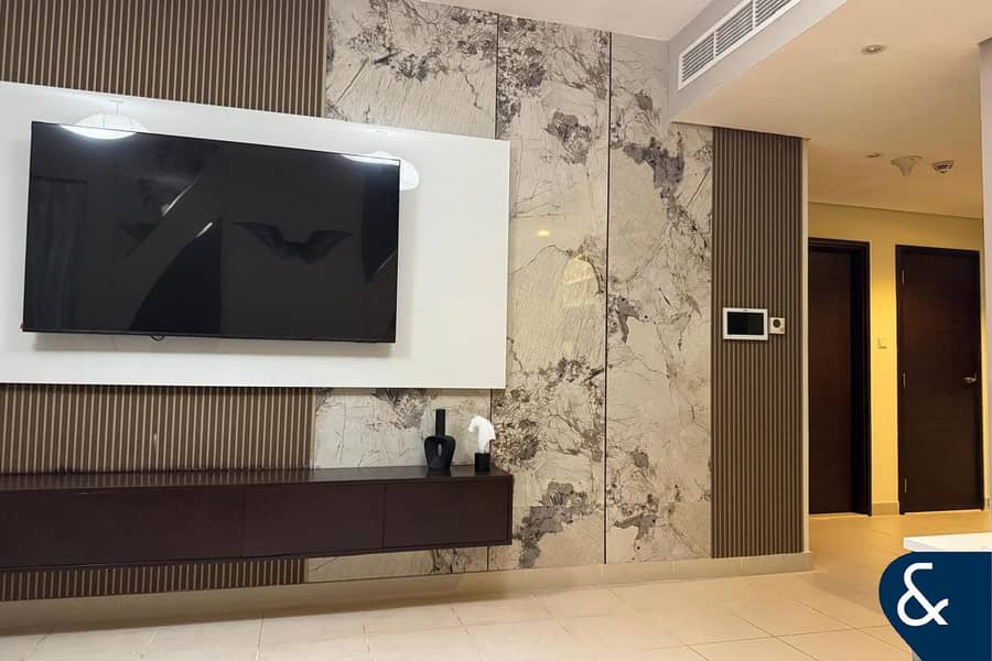 Upgraded | Vacant Now | Prime Location - Image 16