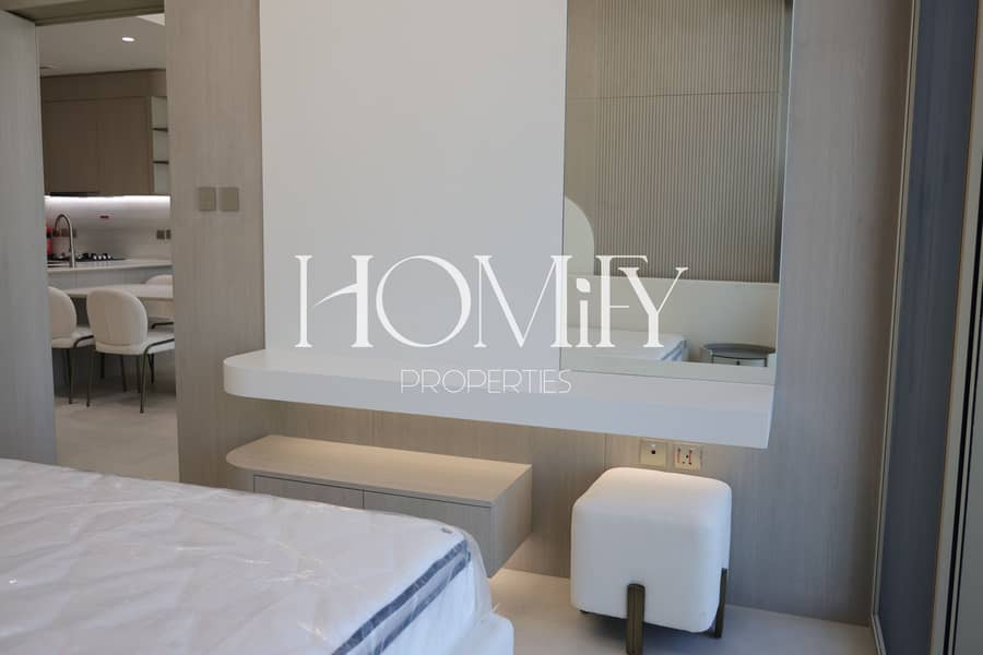 Prime Location | Fully Furnished | Huge Layout - Image 11