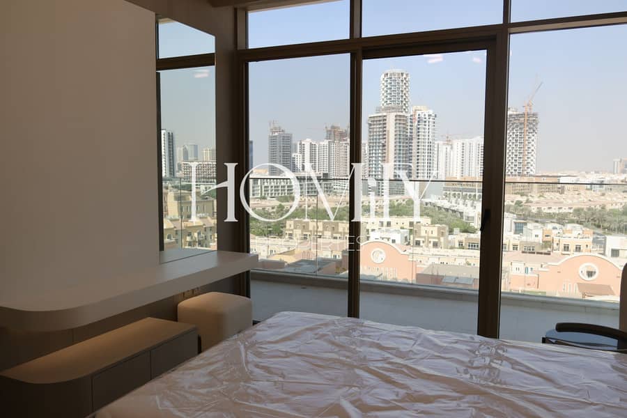 Prime Location | Fully Furnished | Huge Layout - Image 12