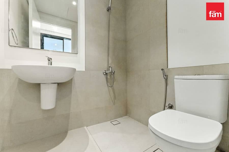 Brand New 4 Beds Park Facing Ready To Move - Image 12