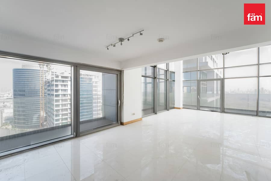 Penthouse | Open Views & Bright Interiors - Image 7
