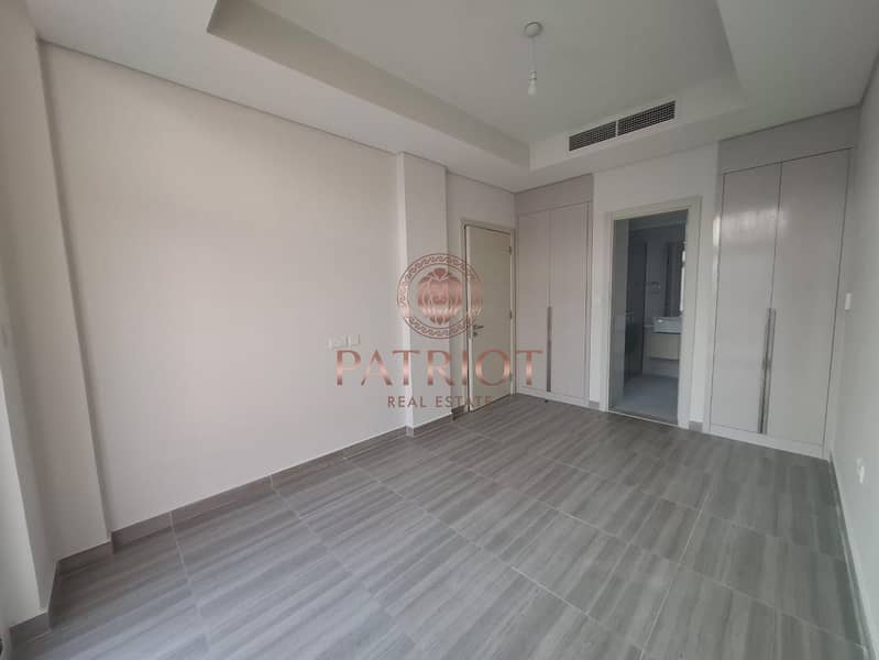 MASTER PIECE OF V2 || CORNER UNIT || SINGLE ROW || CRYSTAL INTERIOR || SPACIOUS || BEST PRICE - Image 16