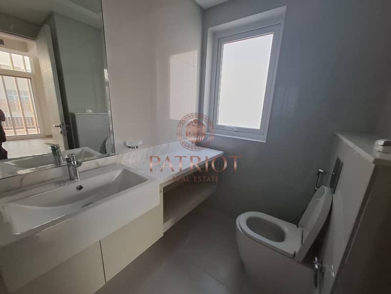 MASTER PIECE OF V2 || CORNER UNIT || SINGLE ROW || CRYSTAL INTERIOR || SPACIOUS || BEST PRICE - Image 20