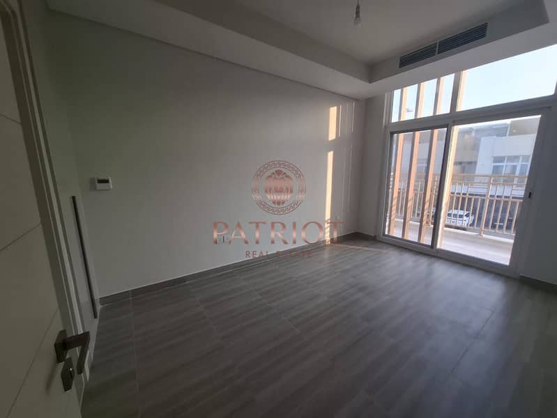 MASTER PIECE OF V2 || CORNER UNIT || SINGLE ROW || CRYSTAL INTERIOR || SPACIOUS || BEST PRICE - Image 22