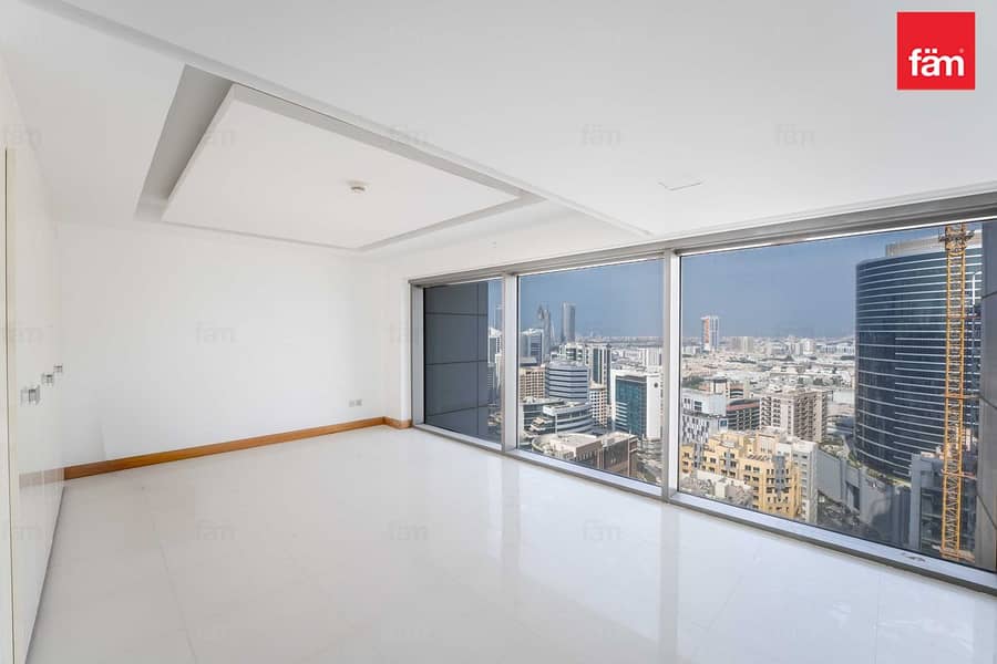 Luxury Penthouse | High Floor | Vacant - Image 8