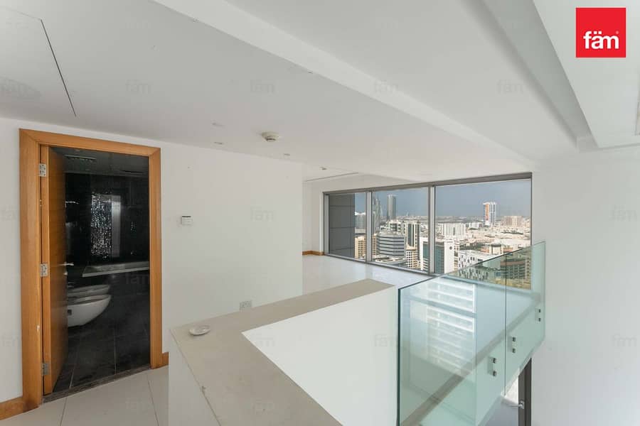 Luxury Penthouse | High Floor | Vacant - Image 10