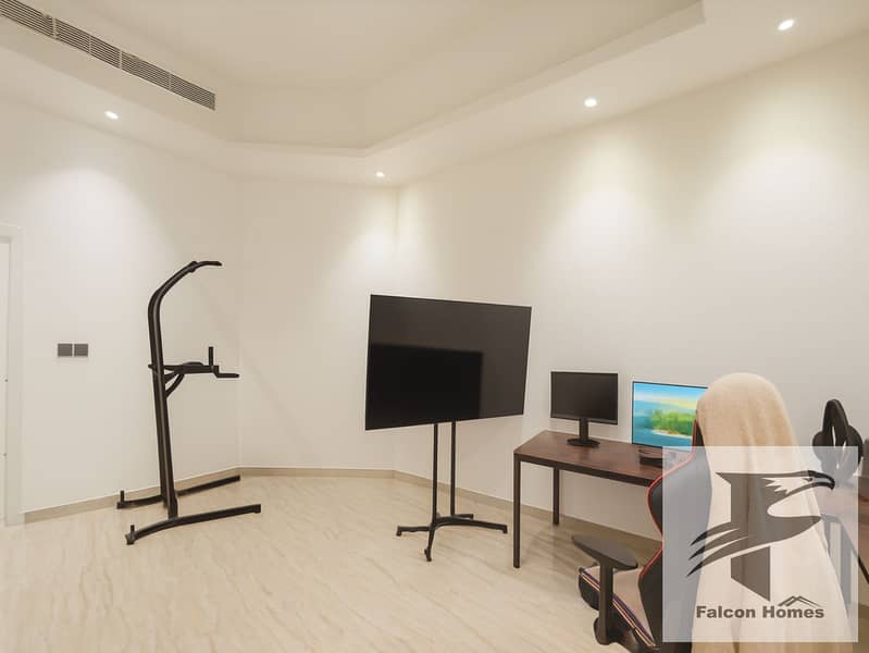 Spacious 3BR Villa with Garden | Single Floor - Image 8