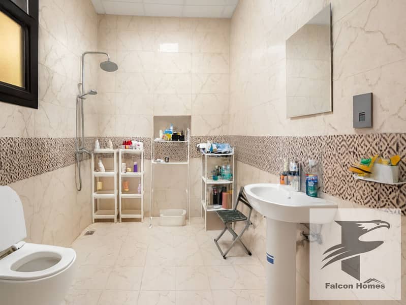 Spacious 3BR Villa with Garden | Single Floor - Image 13