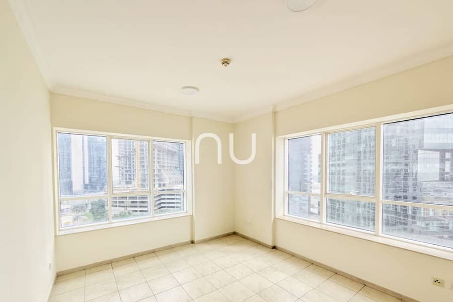 Lake View | Vacant Now | 2 chqs - Image 7