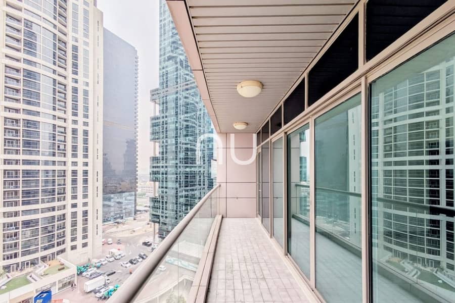 Lake View | Vacant Now | 2 chqs - Image 11