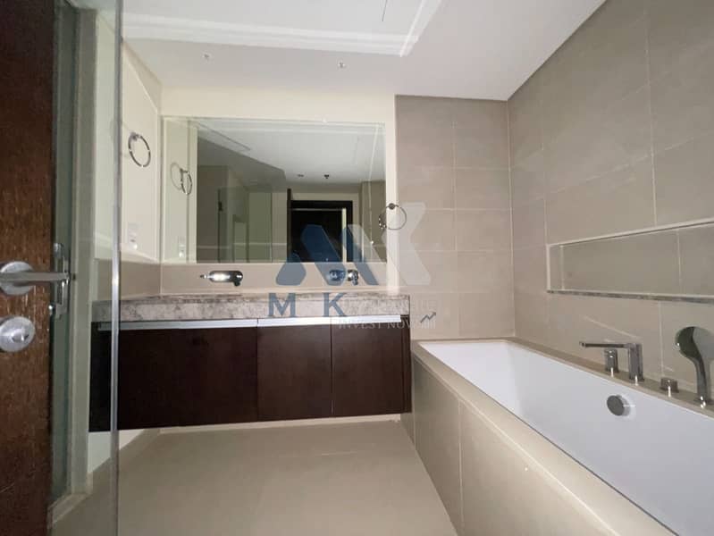 Downtown / Sea View | Best Layout | Exclusive - Image 10