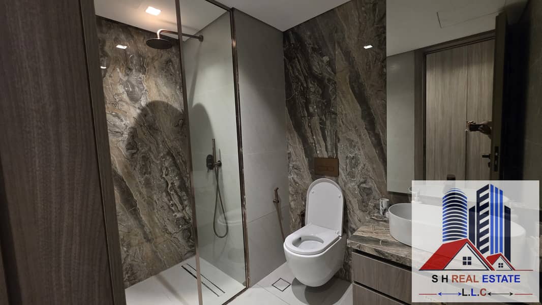 Investor Deal | 1BR in Coral by Vision | Jumeirah Garden City - Image 9