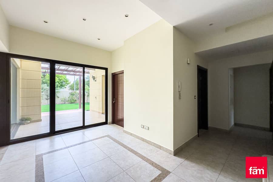 Corner 4 Bedrooms With Maid Room | Vacant - Image 8