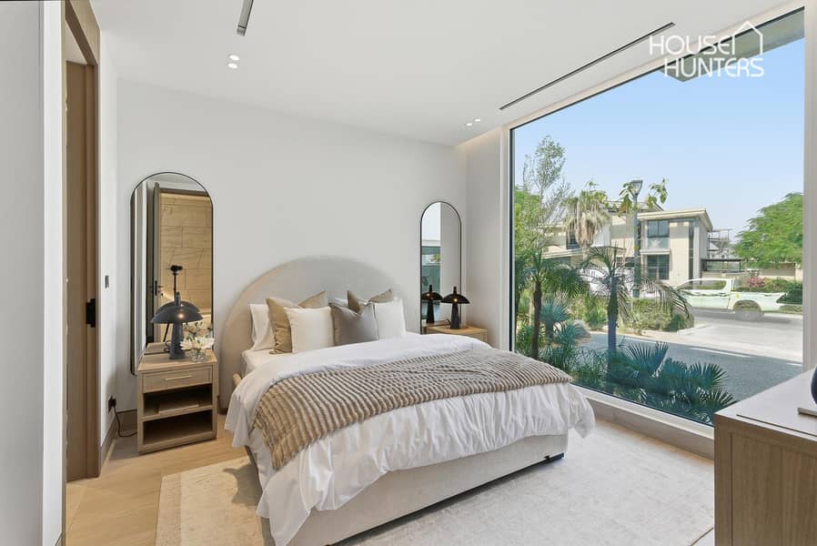 TURN KEY | ON THE GOLF COURSE | 6BEDROOM - Image 16